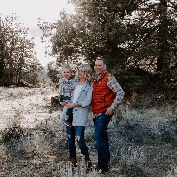 Meet your Posher, Kristen - Picture 1 of 1